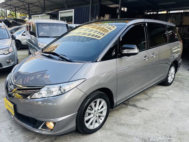 TOYOTA豐田 PREVIA  第3張相片