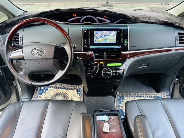 TOYOTA豐田 PREVIA  第8張相片