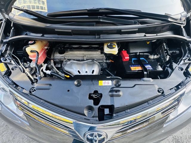 TOYOTA豐田 PREVIA  第14張相片