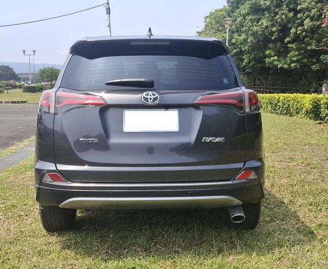 TOYOTA豐田 RAV4  第3張相片