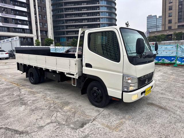 MITSUBISHI三菱 CANTER  第2張相片