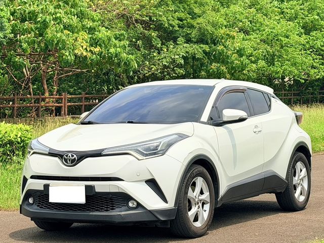 TOYOTA豐田 C-HR  第1張相片