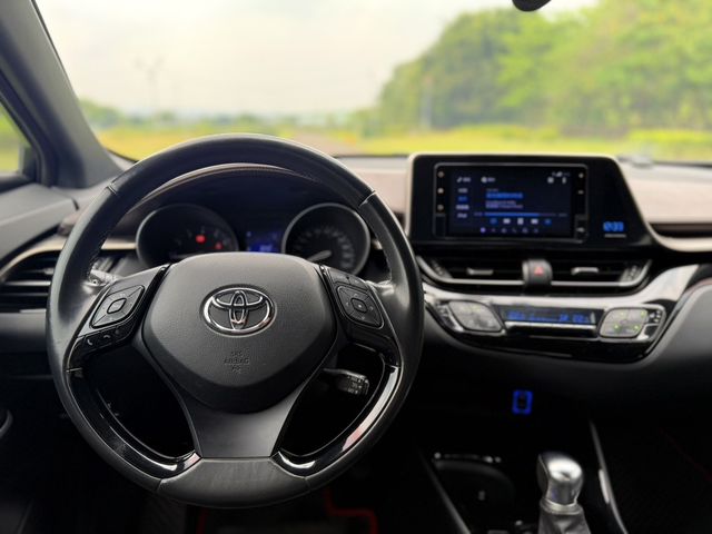 TOYOTA豐田 C-HR  第7張相片