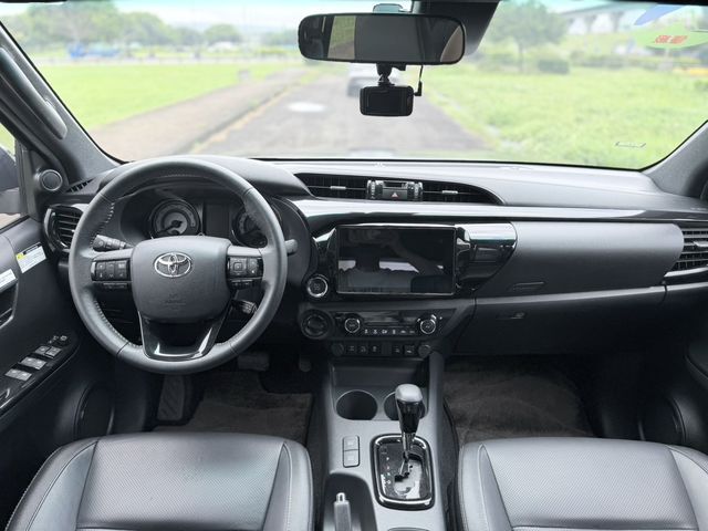 TOYOTA豐田 HILUX  第6張相片