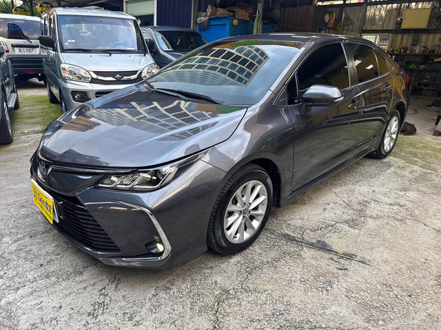 TOYOTA豐田 ALTIS  第1張相片