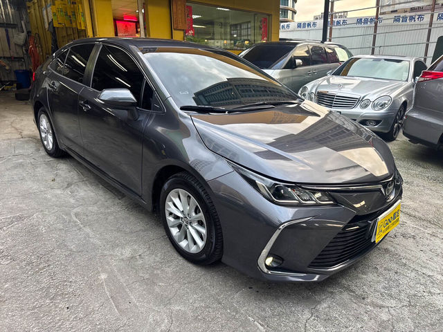 TOYOTA豐田 ALTIS  第2張相片