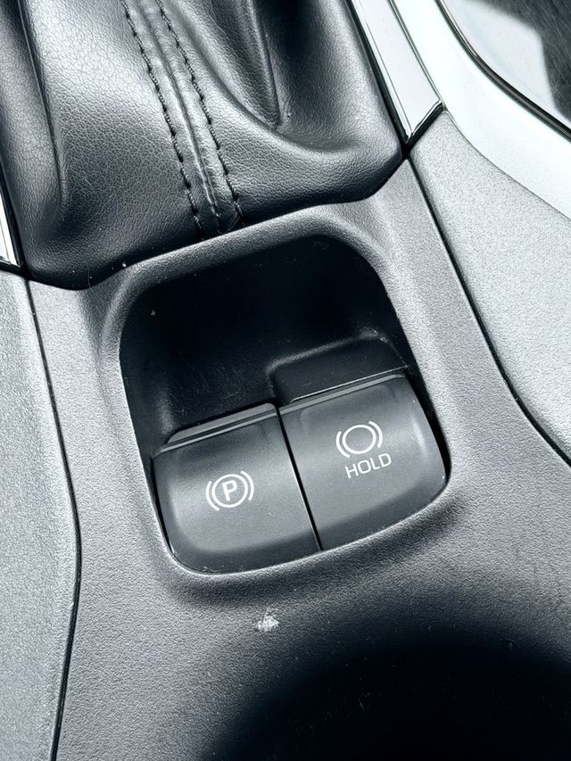 TOYOTA豐田 COROLLA CROSS HYBRID  第8張相片