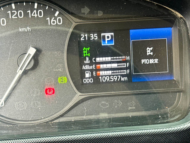 HINO日野 300  第17張相片