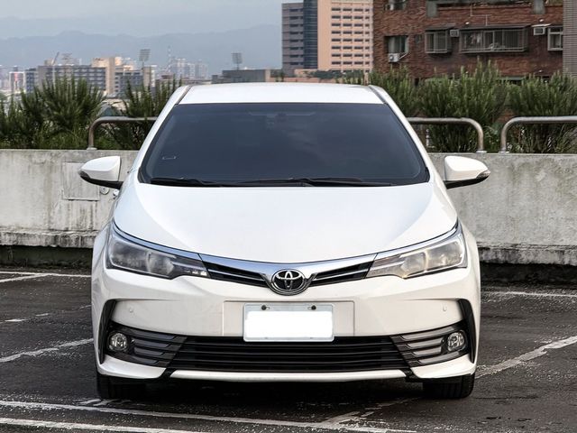 TOYOTA豐田 ALTIS  第1張相片