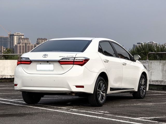 TOYOTA豐田 ALTIS  第4張相片