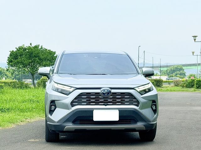 TOYOTA豐田 RAV4  第2張相片