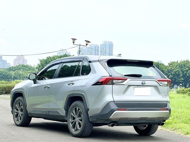 TOYOTA豐田 RAV4  第19張相片
