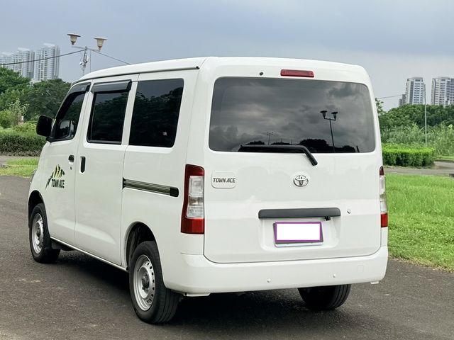 TOYOTA豐田 TOWN ACE  第10張相片