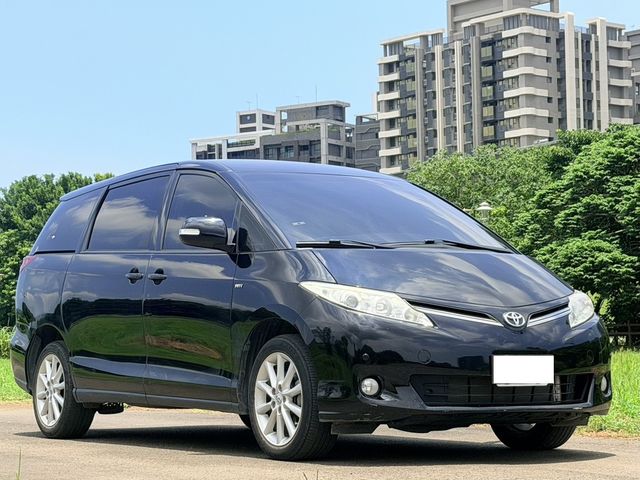 TOYOTA豐田 PREVIA  第3張相片