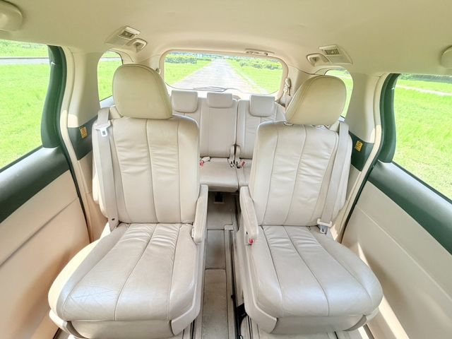 TOYOTA豐田 PREVIA  第10張相片