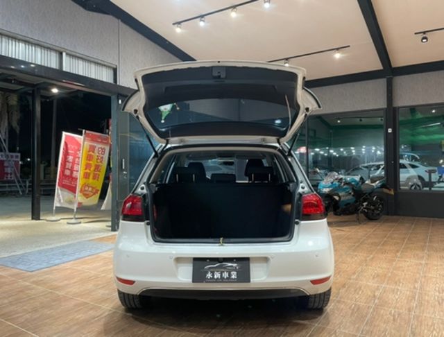 VOLKSWAGEN福斯 GOLF  第8張相片