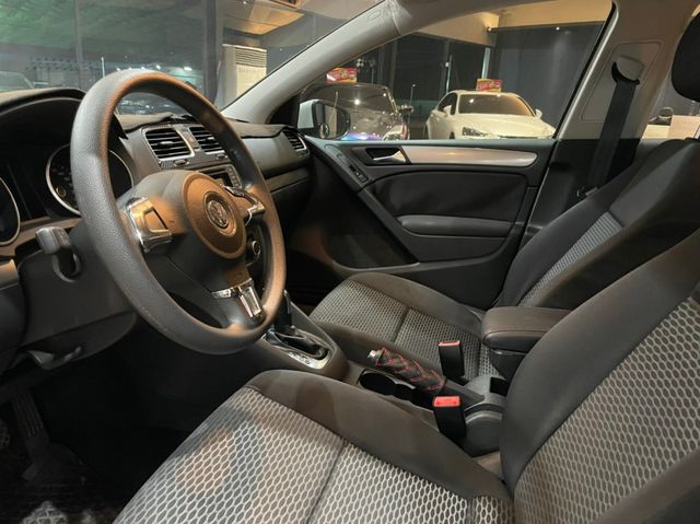 VOLKSWAGEN福斯 GOLF  第11張相片
