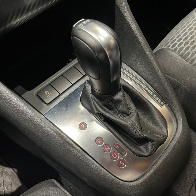 VOLKSWAGEN福斯 GOLF  第16張相片