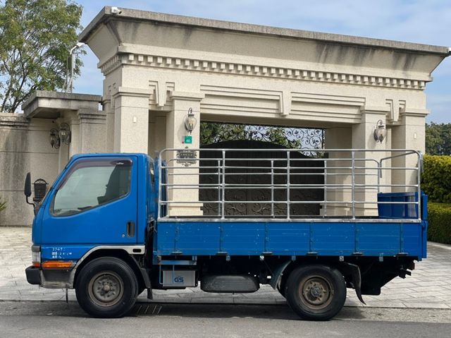 MITSUBISHI三菱 CANTER  第4張相片
