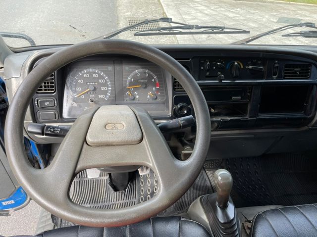 MITSUBISHI三菱 CANTER  第13張相片