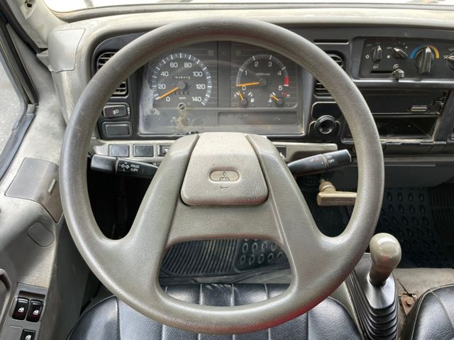 MITSUBISHI三菱 CANTER  第14張相片