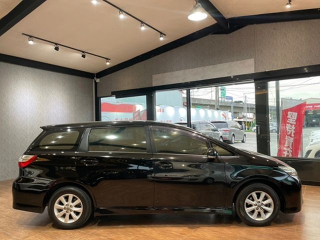 TOYOTA豐田 WISH  第4張相片