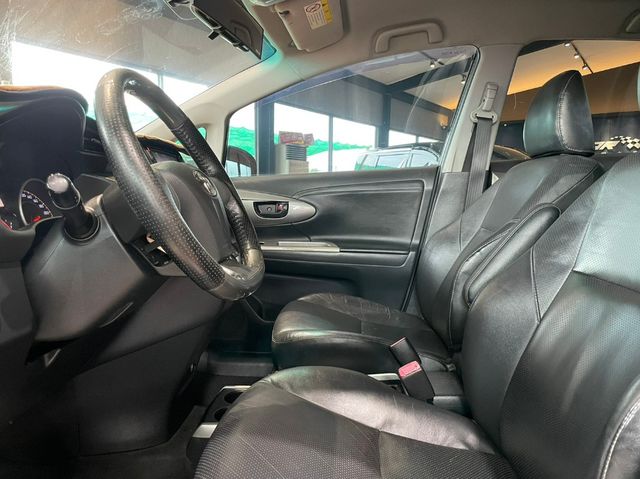 TOYOTA豐田 WISH  第7張相片