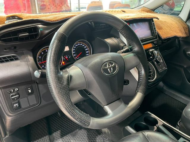 TOYOTA豐田 WISH  第8張相片