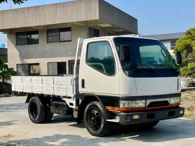 MITSUBISHI三菱 CANTER  第3張相片