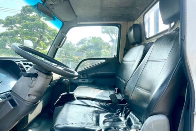 MITSUBISHI三菱 CANTER  第10張相片