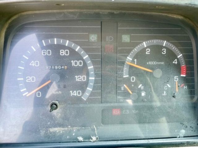 MITSUBISHI三菱 CANTER  第15張相片