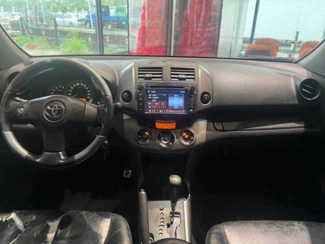 TOYOTA豐田 RAV4  第9張相片