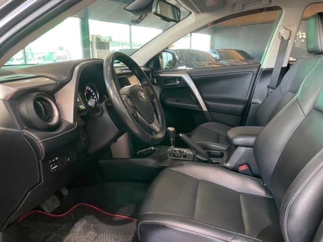 TOYOTA豐田 RAV4  第7張相片