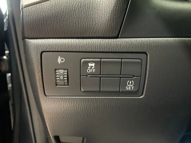 MAZDA馬自達 MAZDA 3  第15張相片