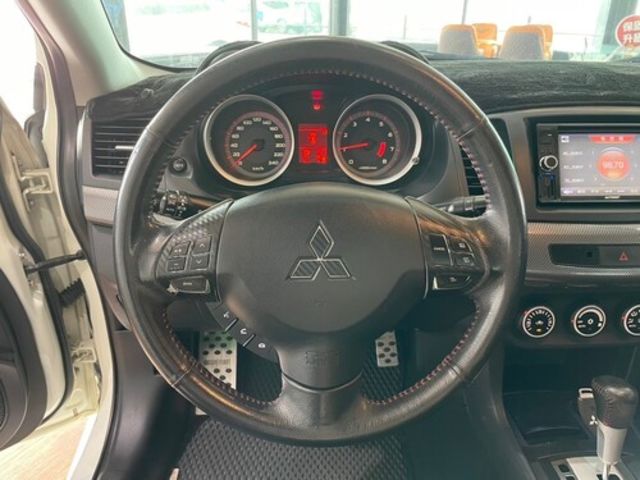 MITSUBISHI三菱 LANCER FORTIS  第8張相片