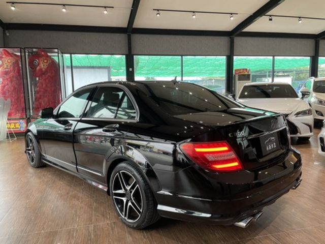 M-BENZ賓士 C300  第5張相片