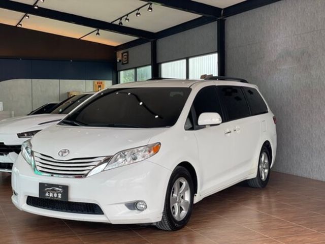 TOYOTA豐田 SIENNA  第1張相片