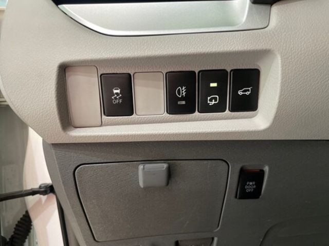 TOYOTA豐田 SIENNA  第9張相片