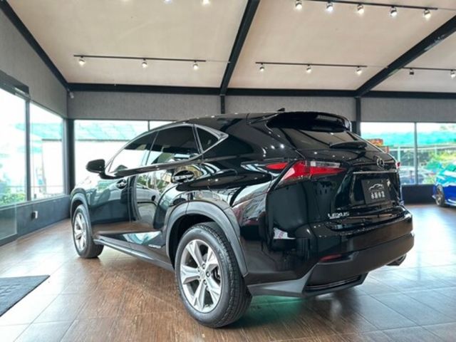 LEXUS凌志 NX300H  第2張相片