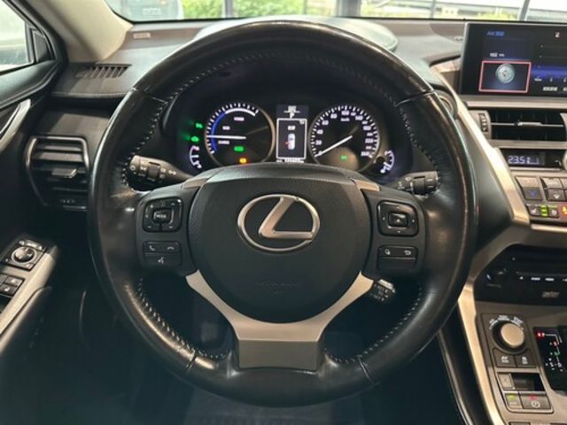 LEXUS凌志 NX300H  第6張相片