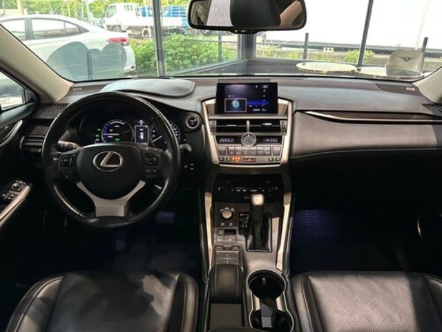 LEXUS凌志 NX300H  第7張相片