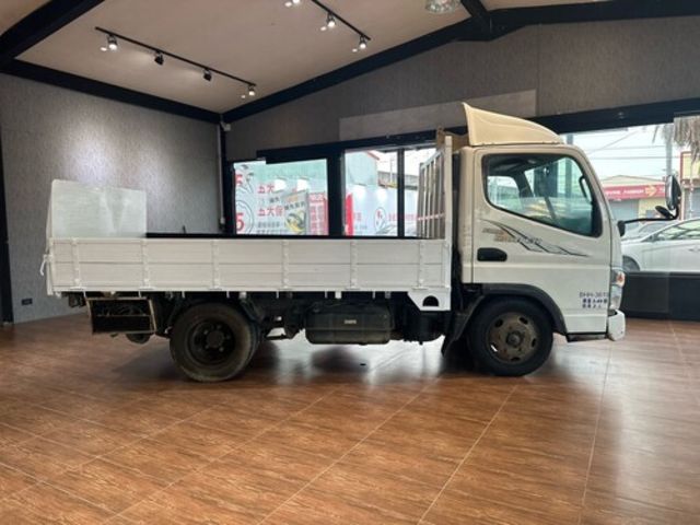 MITSUBISHI三菱 CANTER  第4張相片