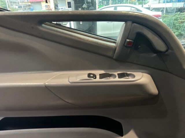 MITSUBISHI三菱 CANTER  第10張相片