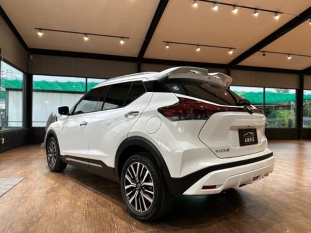 NISSAN日產 KICKS  第2張相片