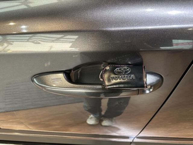 TOYOTA豐田 RAV4  第3張相片