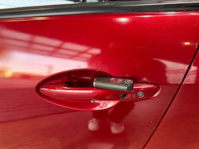 MAZDA馬自達 MAZDA 3  第5張相片