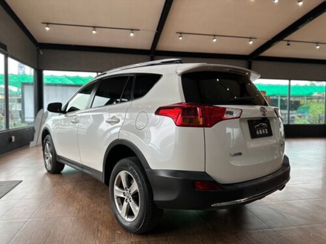 TOYOTA豐田 RAV4  第3張相片