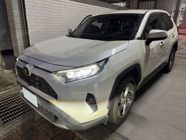 TOYOTA豐田 RAV4  第1張相片