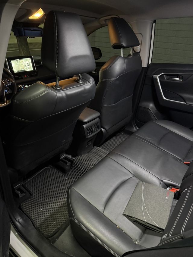 TOYOTA豐田 RAV4  第11張相片