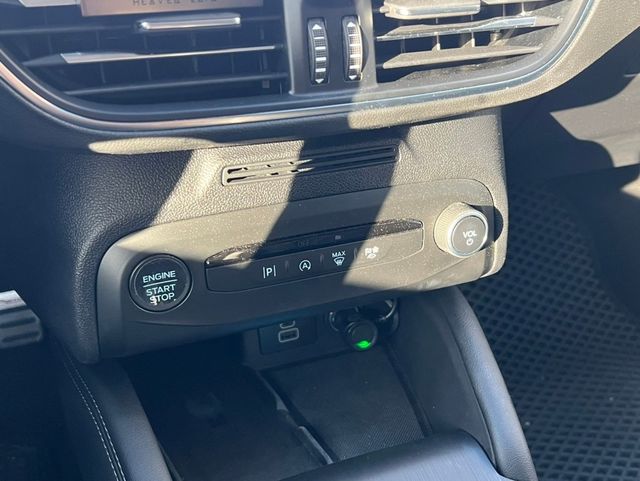 FORD福特 FOCUS ACTIVE  第15張相片